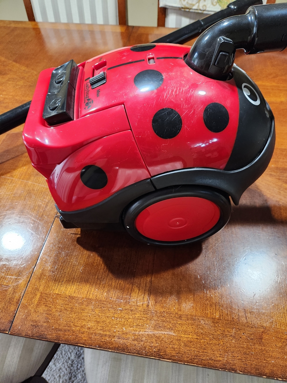 Red Ladybug-Style Vacuum Cleaner Works Great No Bags Retractable Cord. - Picture 13 of 14